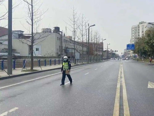 全面攻坚城市管理和城乡环境综合治理，我们在行动